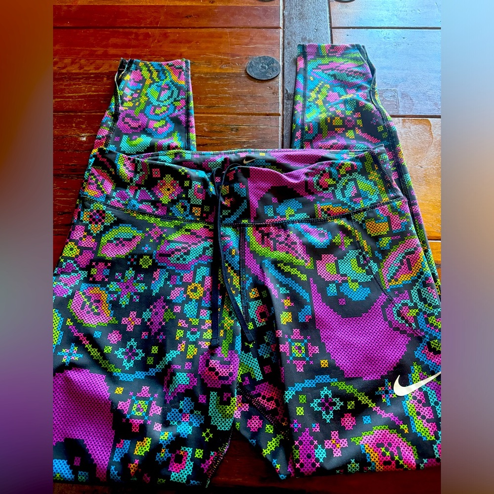 Nike leggings